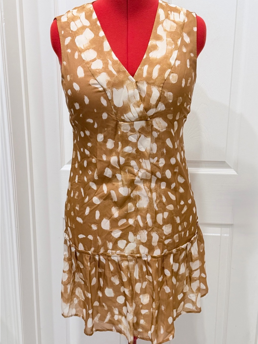 100% Silk Etcetera Fawn Print Drop Waist Dress Size 0 Tan Cream Sleeveless